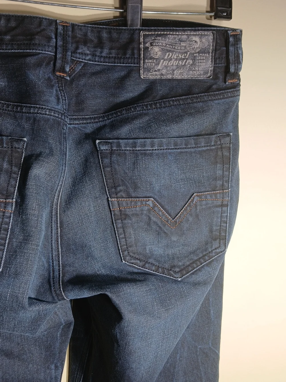 DIESEL LARKEE 30W 30L